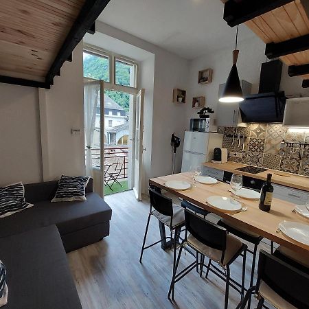 Appartement Mezzanine 6 Personnes Avec Balcon Vue Sur La Montagne Cauterets Exterior photo